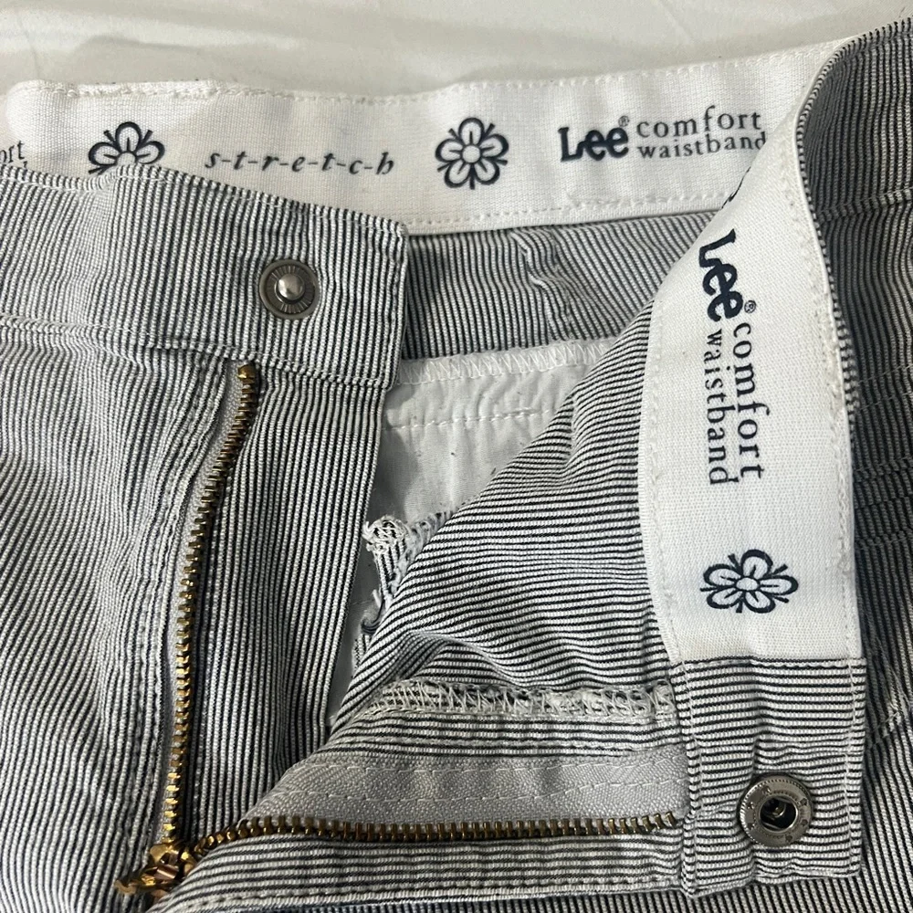 Women’s‎ Lee Bermuda Shorts Gray and White Stripes with Pockets